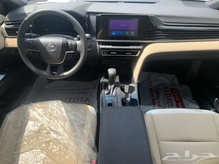 تويوتا كامرى E موديل 2025 21