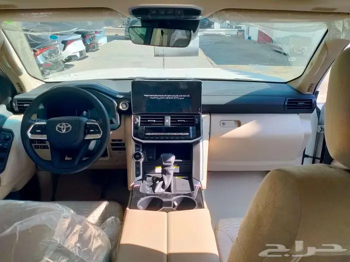 تويوتا لاندكروزر GXR3 بنزين 2025 سعودي 9
