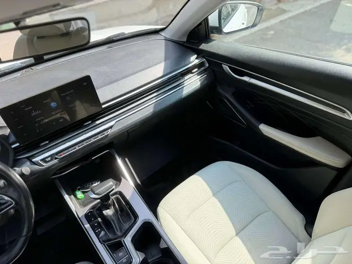 جيلي ام جراند 7 نص فل موديل 2023 كاش و اقساط 7