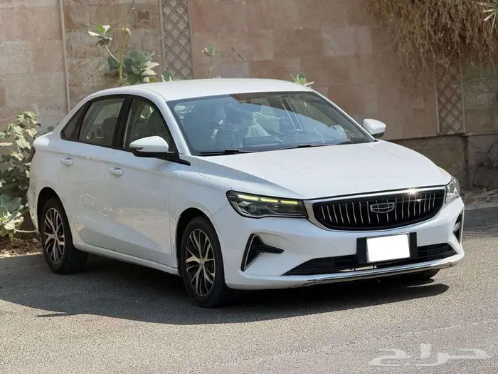 جيلي ام جراند 7 نص فل موديل 2023 كاش و اقساط 2