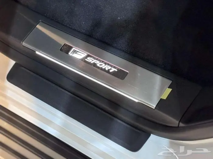 لكزس اف سيورت بريمي 2025 13