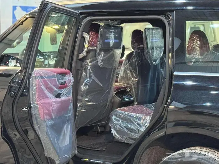 لكزس اف سيورت بريمي 2025 12