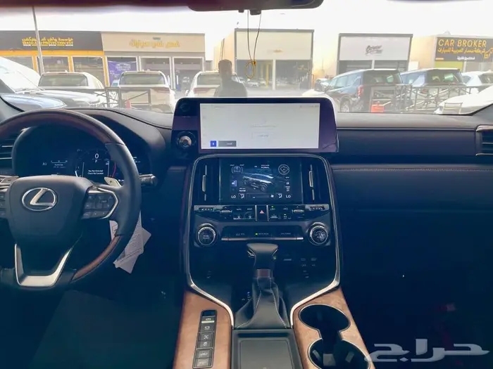لكزس LX600 BB موديل 2025 عماني 9