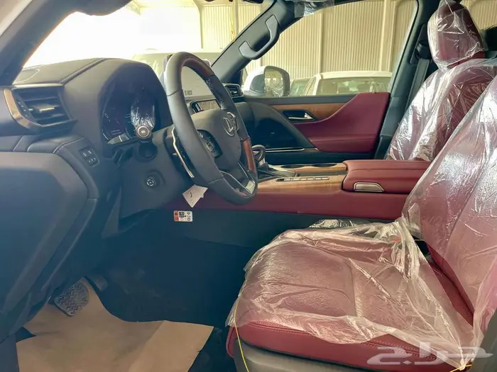 لكزس LX600 BB موديل 2025 عماني 4