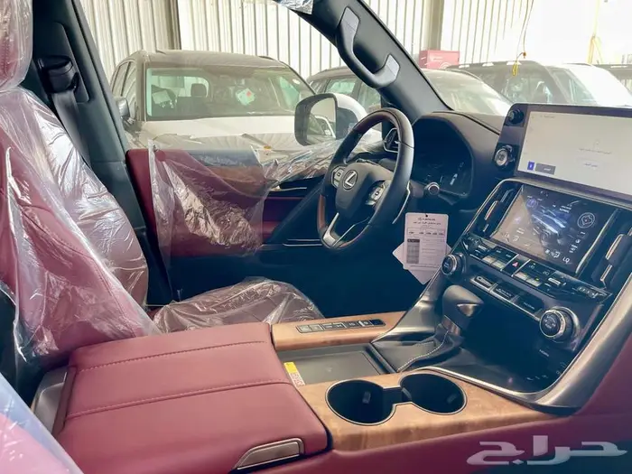 لكزس LX600 BB موديل 2025 عماني 6