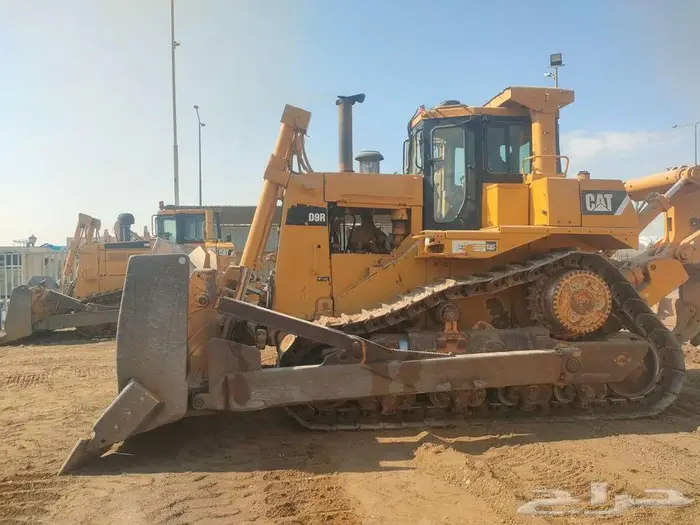 تراكتور كتربيللر D9R سنه الصنع 2010 للبيع فى الرياض 2