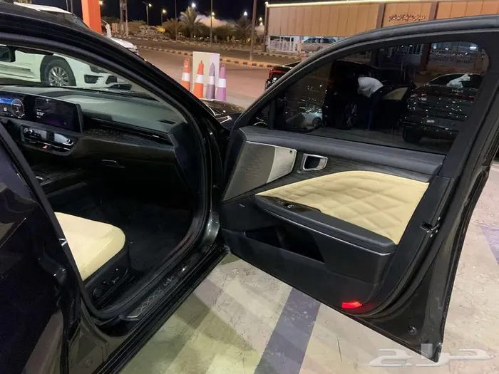 كيا K8 مستورد بنزين 2022 بانوراما بروجيكتر بصمه رادار 18