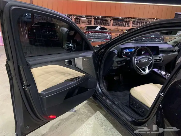 كيا K8 مستورد بنزين 2022 بانوراما بروجيكتر بصمه رادار 10