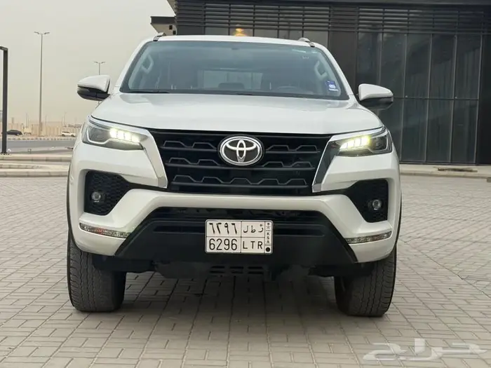 تويوتا فورتشنر 2023 مخزن 6 سرندل VX 6