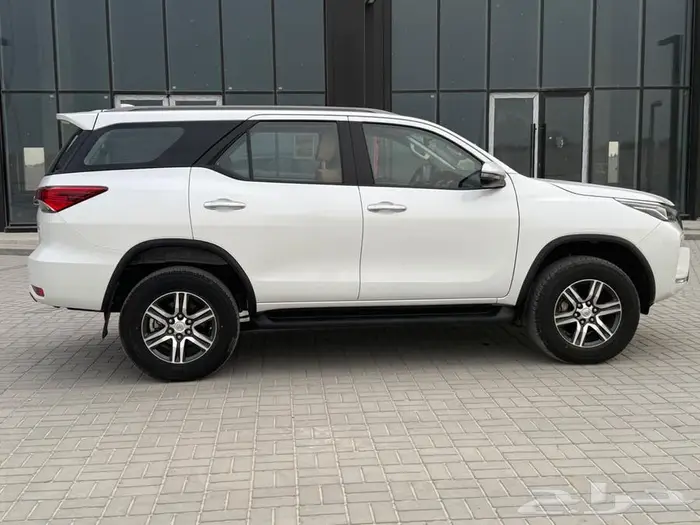 تويوتا فورتشنر 2023 مخزن 6 سرندل VX 17