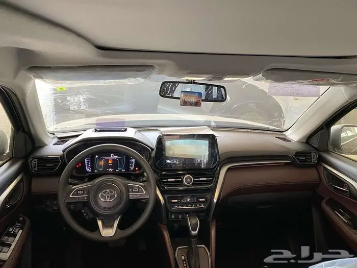 اوربان GLXفل كامل لون فضي 2026 متوفر لدى معرض الفريدي 4