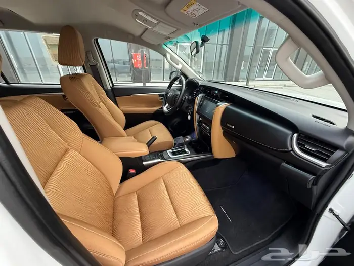 تويوتا فورتشنر 2023 مخزن 6 سرندل VX 30