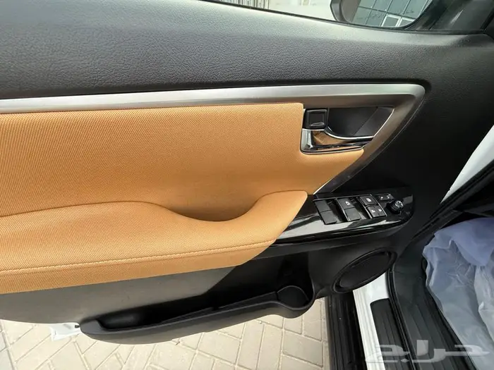 تويوتا فورتشنر 2023 مخزن 6 سرندل VX 32