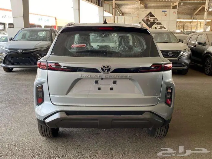 اوربان GLXفل كامل لون فضي 2026 متوفر لدى معرض الفريدي 2