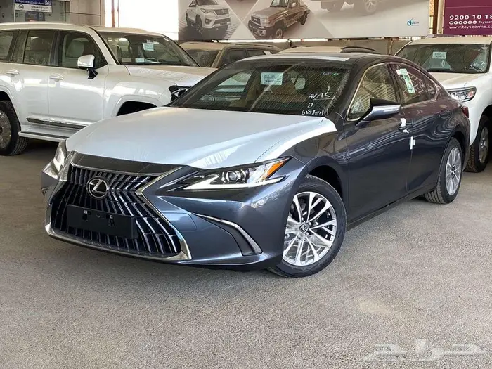 لكزس ES250 2025سعودي aa اقل سعر لدى الفريدي 0