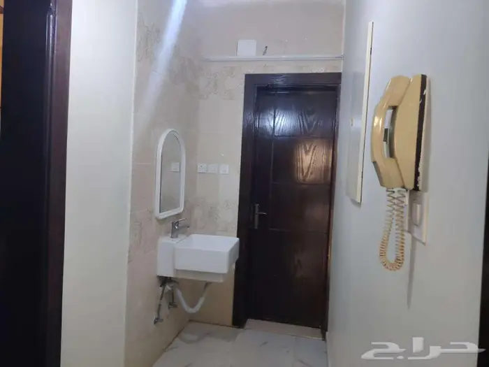ملحق غرفة و مطبخ و دورة مياه الدور الرابع للايجار الشهري 5