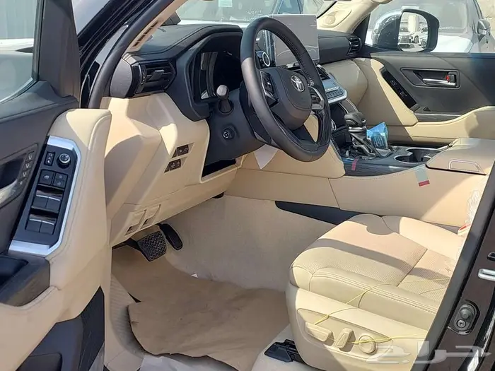 تويوتا لاندكروزر VXR بنزين 2026 سعودي 4