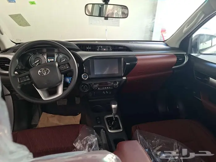 هايلوكس غمارتين S-GLX اوتوماتيك بنزين 2025 5