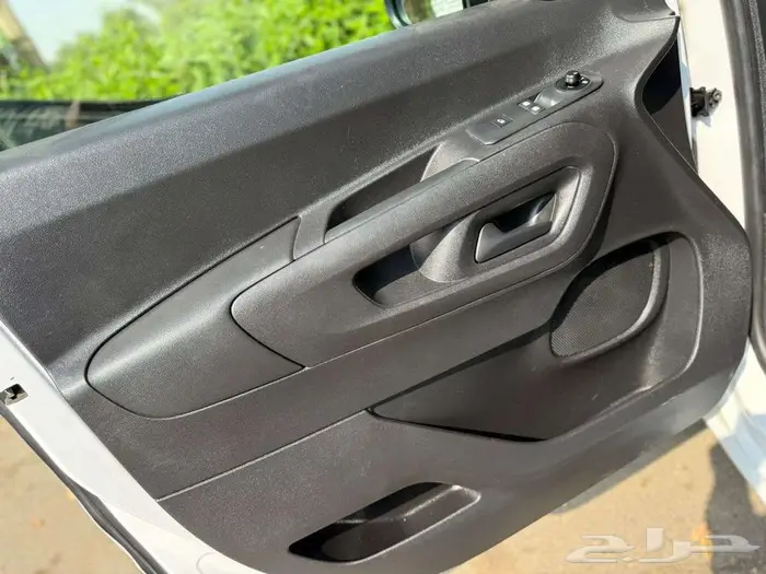 بيجو بارتنر موديل 2023 ممشي 90 الف كيلو نظيف جدا 11