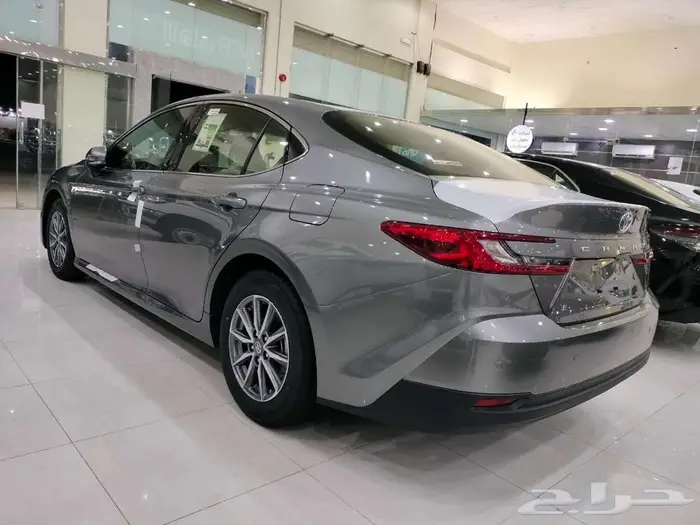تويوتا كامري E 2025 استاندر بنزين سعودي 2