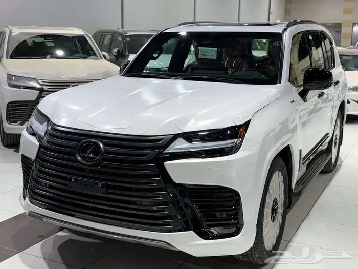 لكزس LX 600 بريمي VIP ابيض بلاك ادشن داخل - جملي2025 1