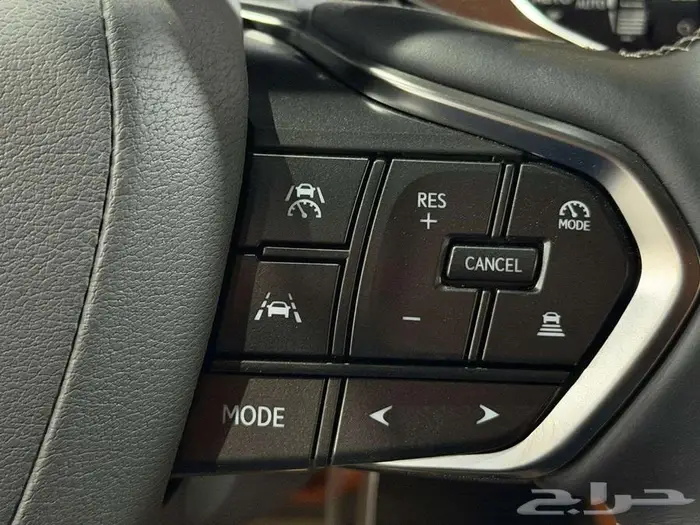 لكزس LX 600 بريمي VIP ابيض بلاك ادشن داخل - جملي2025 17