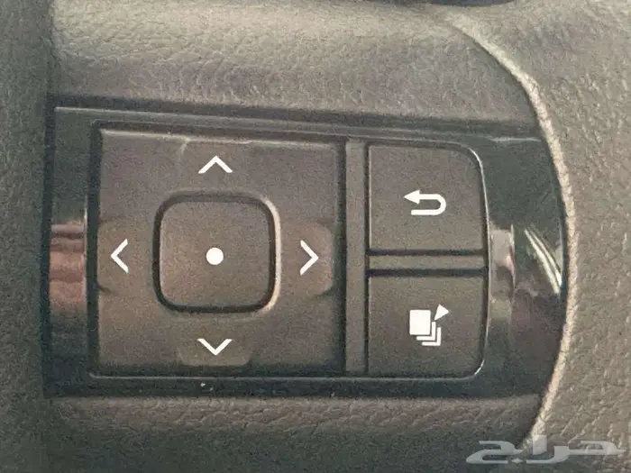 تويوتا هايلوكس SGLX بريمي بنزين 2.7 فل كامل دبل 2025 20