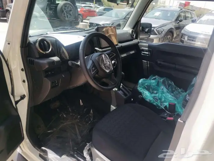 متوفر سوزوكي جمني4أبواب- موديل 2025 - سعودى 15