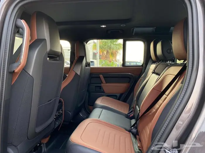 لاندروفر ديفندر اوكتا 2025 عرض يكسر السوق 12