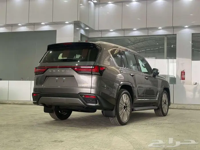 لكزس LX 600 BB موديل 2025 - خليجي عرض نهاية العام 16