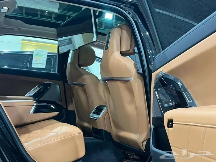 بي ام دبليو 735i موديل 2026 اصفار 23