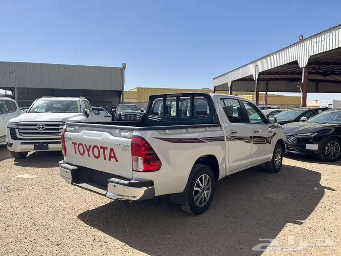 هايلوكس غمارتين بانزين 2025 نقد وتقسيط 2