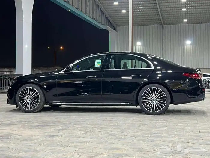 E200 AMG MODEL 2025 - اي 200 3شاشات اقو العروض 4