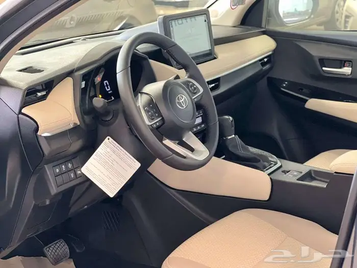 تويوتا يارس واي اكس 2026 12