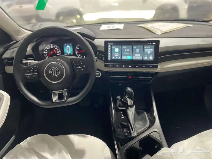 ام جي 5 استاندر الشكل الجديد موديل (2025) 1