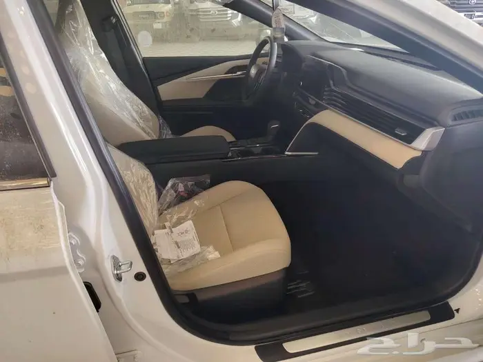 تويوتا كامرى LE بنزين 2025 بأقل الاسعار 6