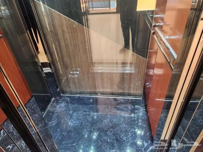 بيع وصيانة المصاعد والسلالم الكهربائية 6