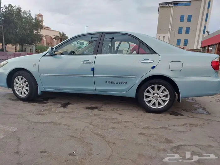 كامري موديل 2005 1