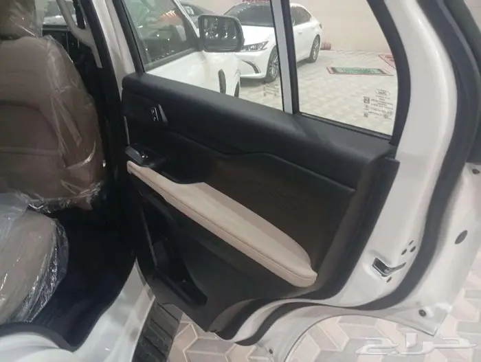 فورد ايفرست XLSبنزين-2025 اقساط وكاش 14