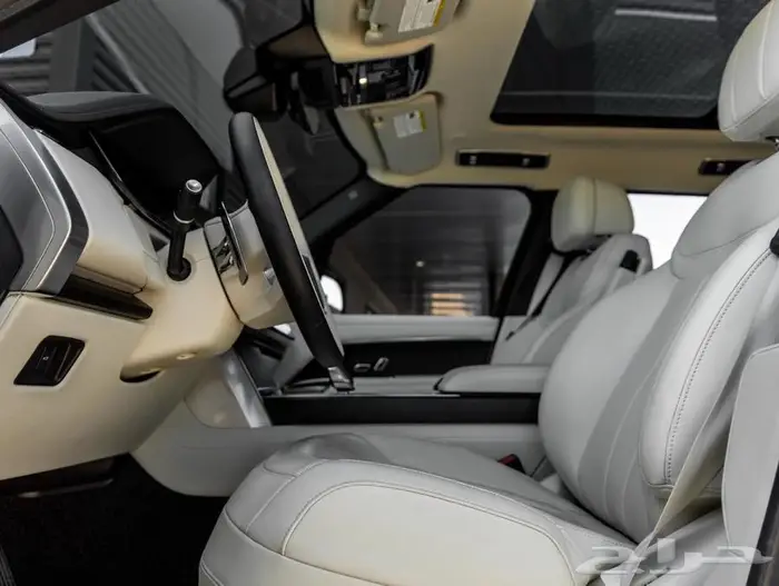 رنج روفر فوج 2024 ممشى خفيف لقطة اربع عدسات امامية 8