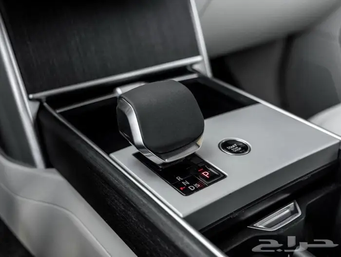 رنج روفر فوج 2024 ممشى خفيف لقطة اربع عدسات امامية 13