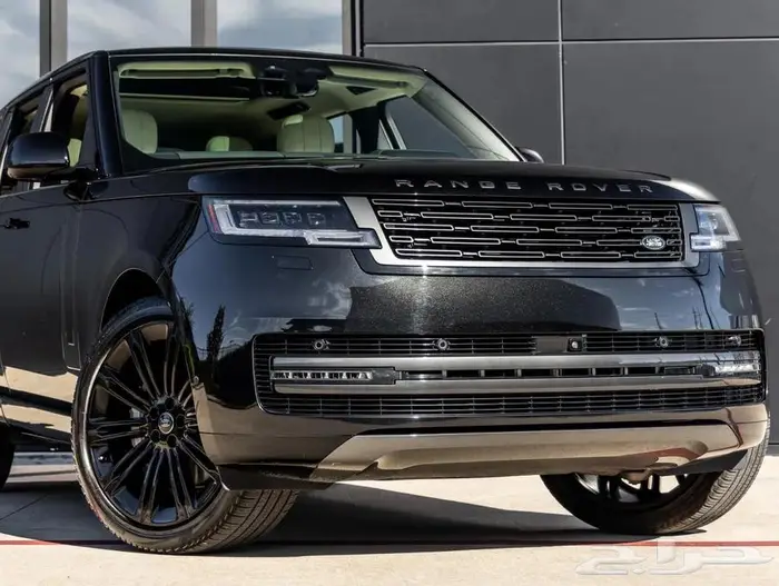 رنج روفر فوج 2024 ممشى خفيف لقطة اربع عدسات امامية 3