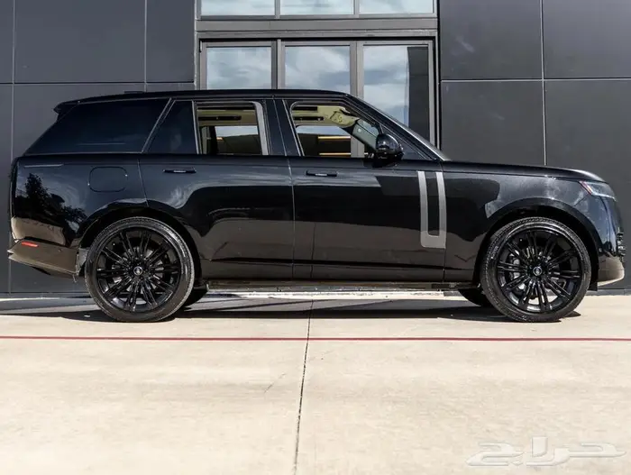 رنج روفر فوج 2024 ممشى خفيف لقطة اربع عدسات امامية 6