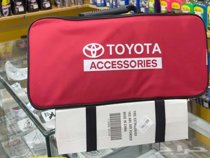 شنطة تويوتا اصلي وكاله بجميع اغراضها 0