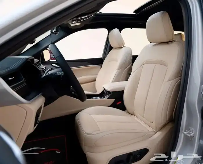 جراند شيروكي 2023 لمتيد بلس 12