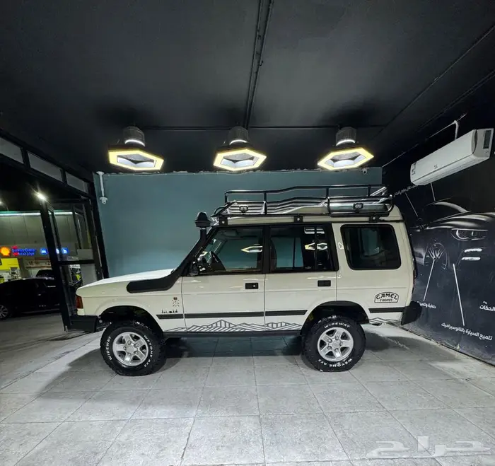 لاندروفر ديسكفري 1