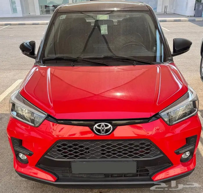 تويوتا رايز 2022 فل كامل اللون احمر 3