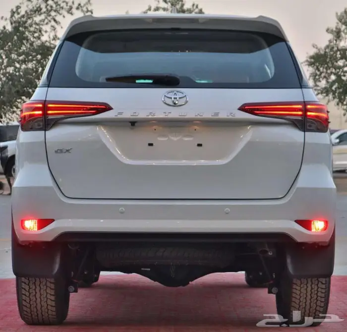 تويوتا فورشنر V4 بنزين دبل وبدون دبل عروض مبيعات بنوك2025 4