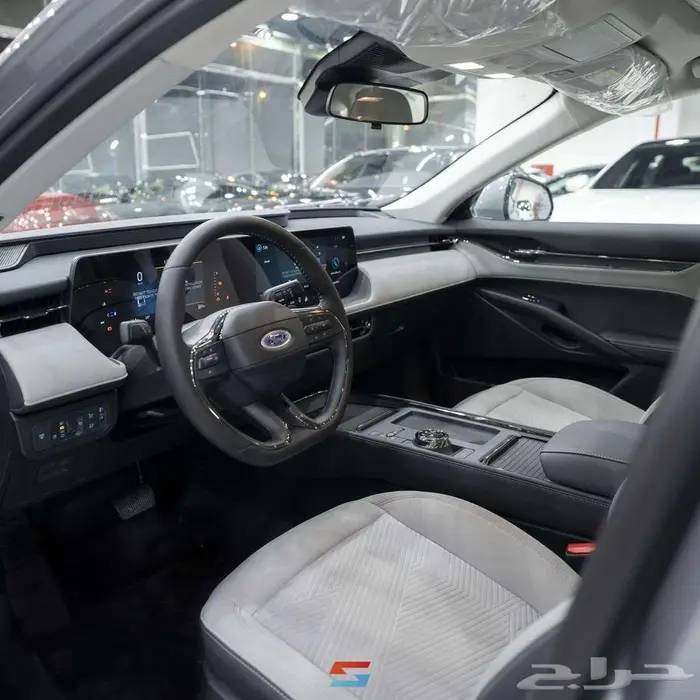 فورد توروس امبيانتي 2026 و ترند 9