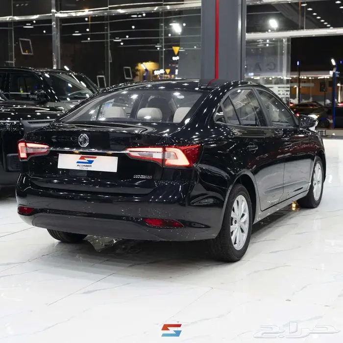 ام جي 5 ستاندر 2025 MG 5 2